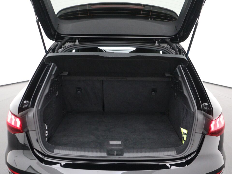 Audi A3 Sportback 30 TFSI Business edition