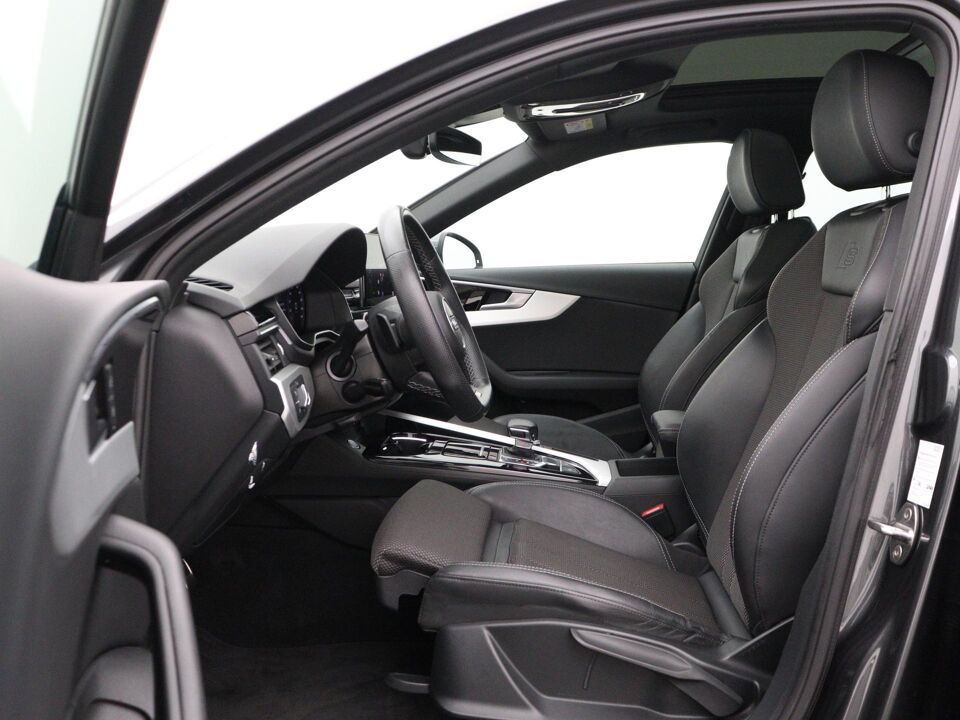 Audi A4 Avant 35 TFSI S-line