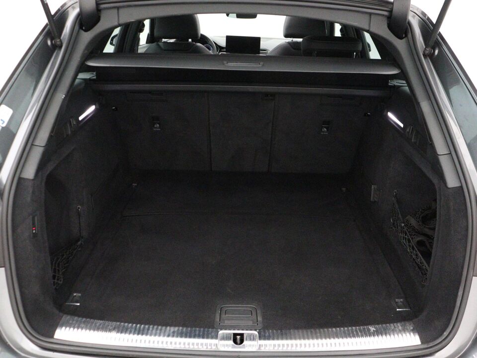Audi A4 Avant 35 TFSI S-line