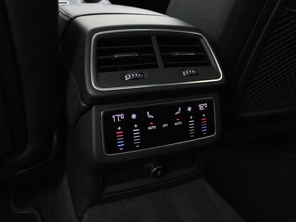 Audi A6 Avant 55 TFSI e 367PK Quattro S Competition
