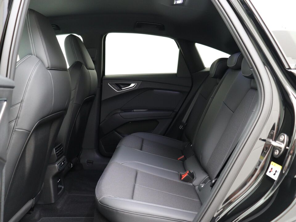 Audi Q4 Sportback e-tron S edition 45 82 kWh 210 kW / 286 PK