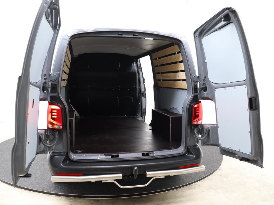 VW-Bedrijfswagens Transporter 2.0 TDI 110 PK L2H1 28 Comfortline