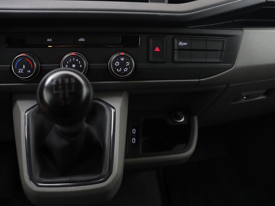 VW-Bedrijfswagens Transporter 2.0 TDI 110 PK L2H1 28 Comfortline