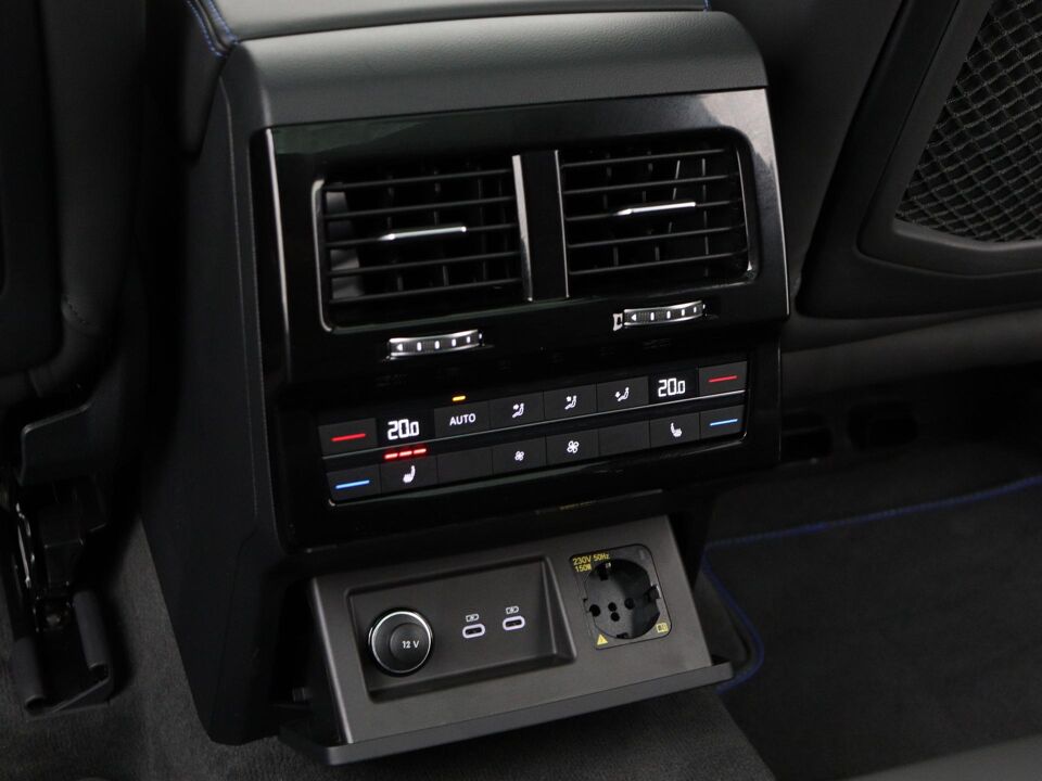 Volkswagen Touareg 3.0 TSi eHybrid 4MOTION R