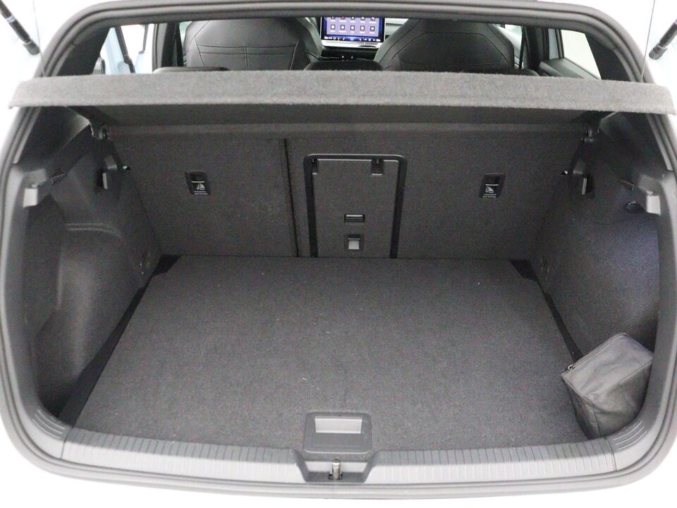Volkswagen Golf 1.5 eTSI R-Line Business