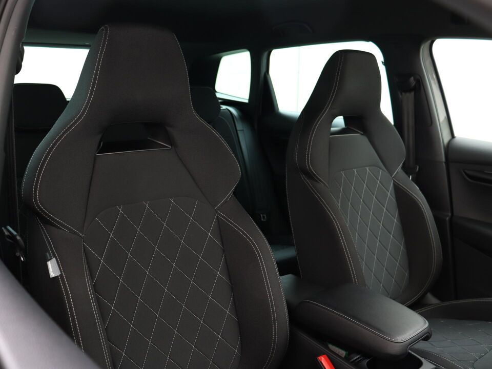 Škoda Karoq 1.5 TSI 150 PK DSG Sportline Business