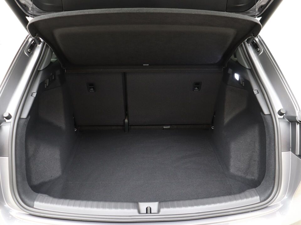 Audi Q4 e-tron Advanced edition 40 63 kWh 150 kW / 204 PK