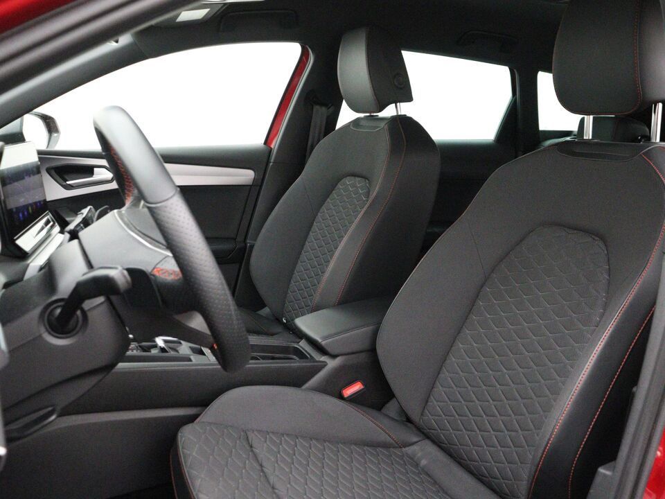 SEAT Leon Sportstourer 1.0 eTSI FR Business Intense