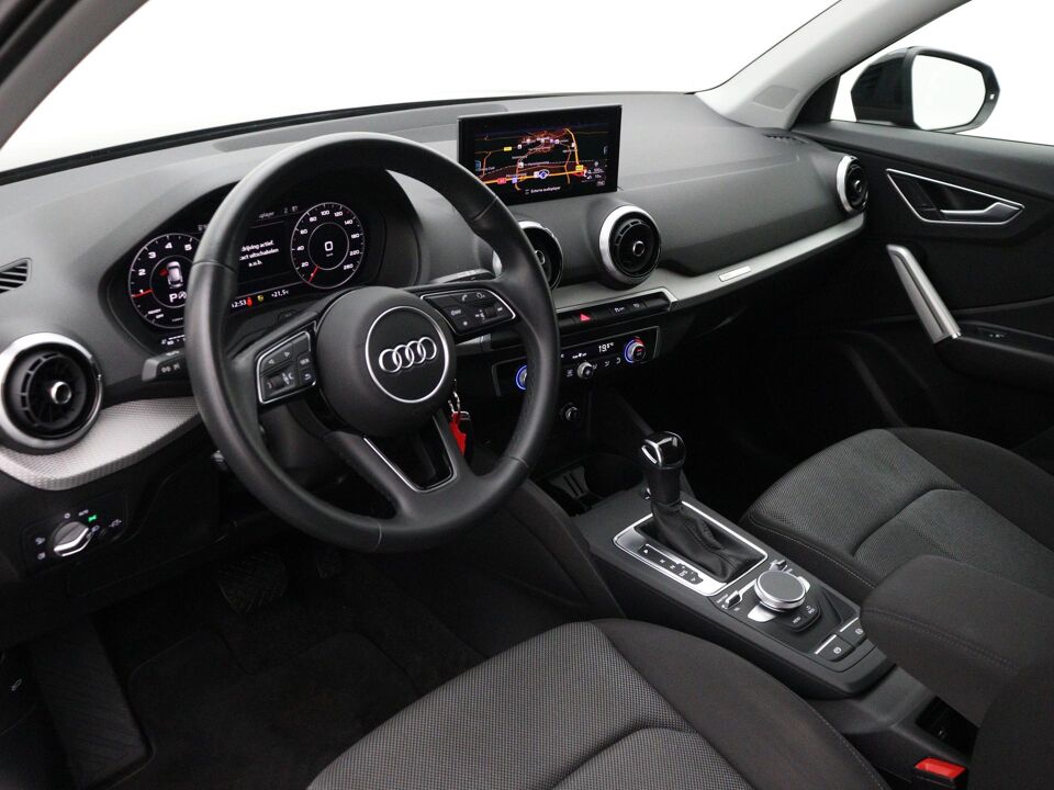 Audi Q2 35 TFSI Business Edition