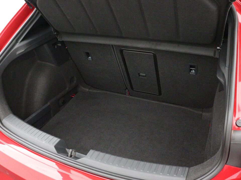 SEAT Leon 1.0 eTSI FR Business Intense