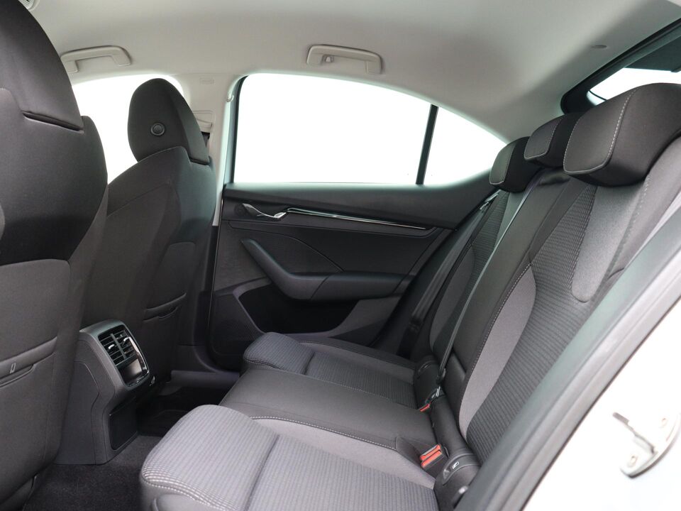 Škoda Octavia 1.0 e-TSI 110 PK DSG Business Edition