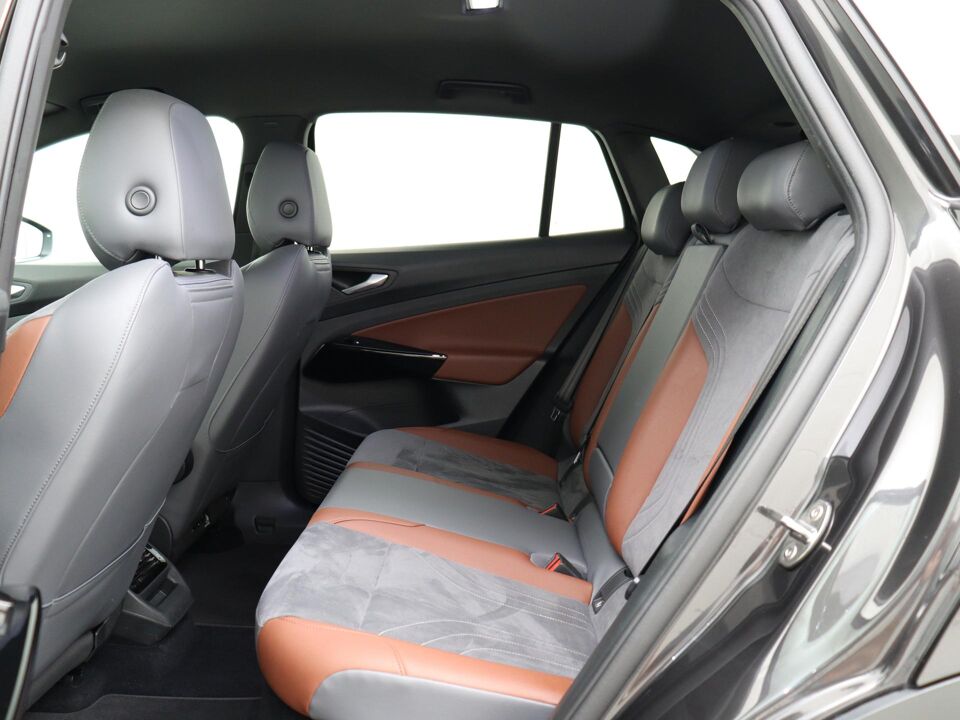 Volkswagen ID.4 First 77 kWh 204 PK