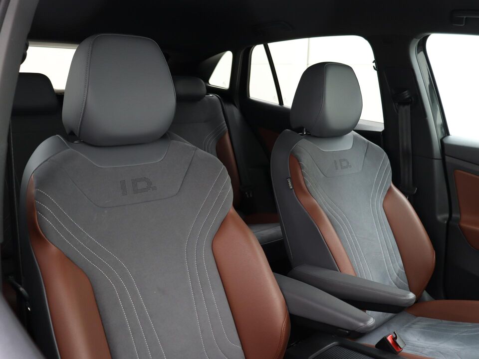 Volkswagen ID.4 First 77 kWh 204 PK