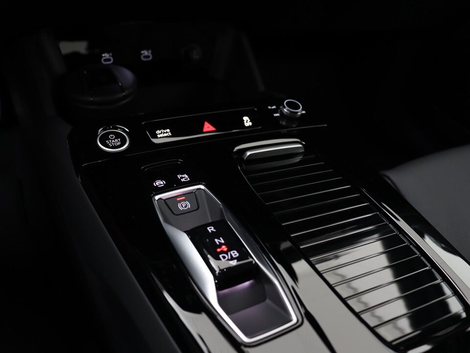 Audi Q6 Sportback e-tron S edition e-tron perf 100Kwh 225 kW / 306 PK