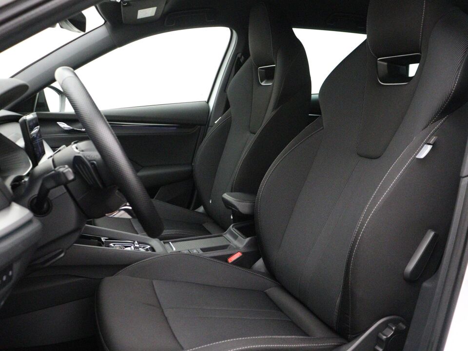 Škoda Octavia Combi 1.0 e-TSI Sport Business