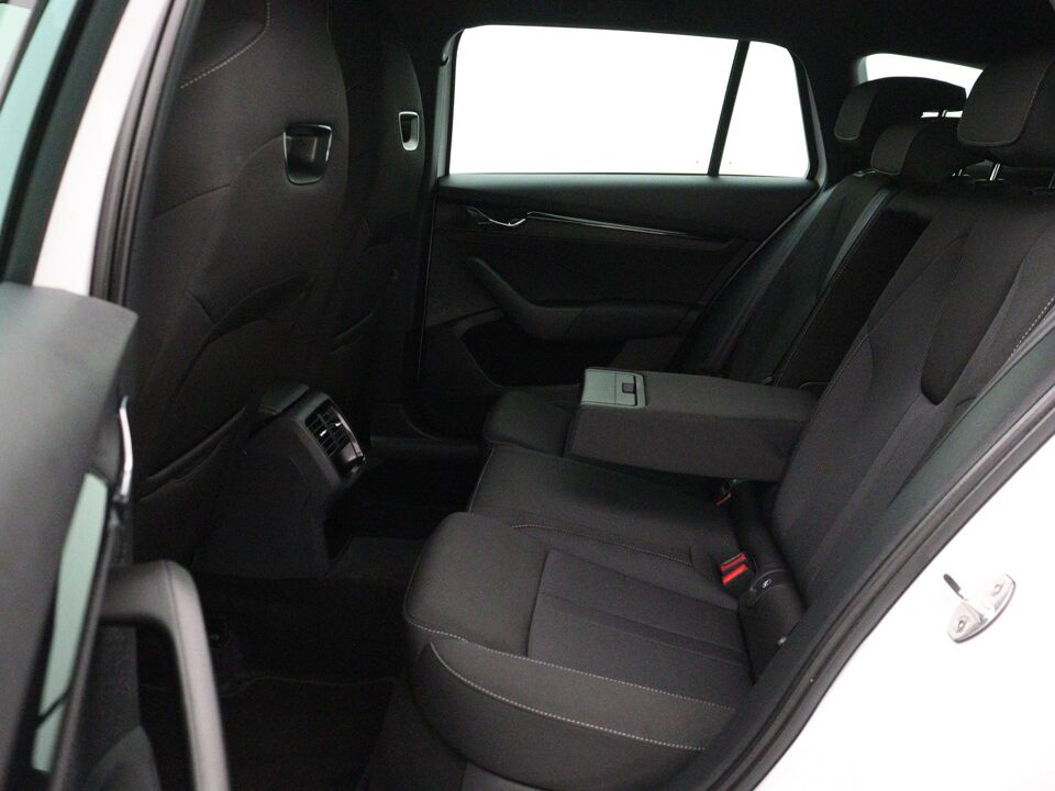 Škoda Octavia Combi 1.0 e-TSI Sport Business