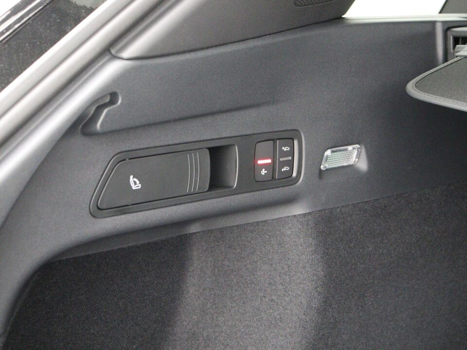 Audi Q6 e-tron S edition e-tron perf 225kW/306pk 100Kwh