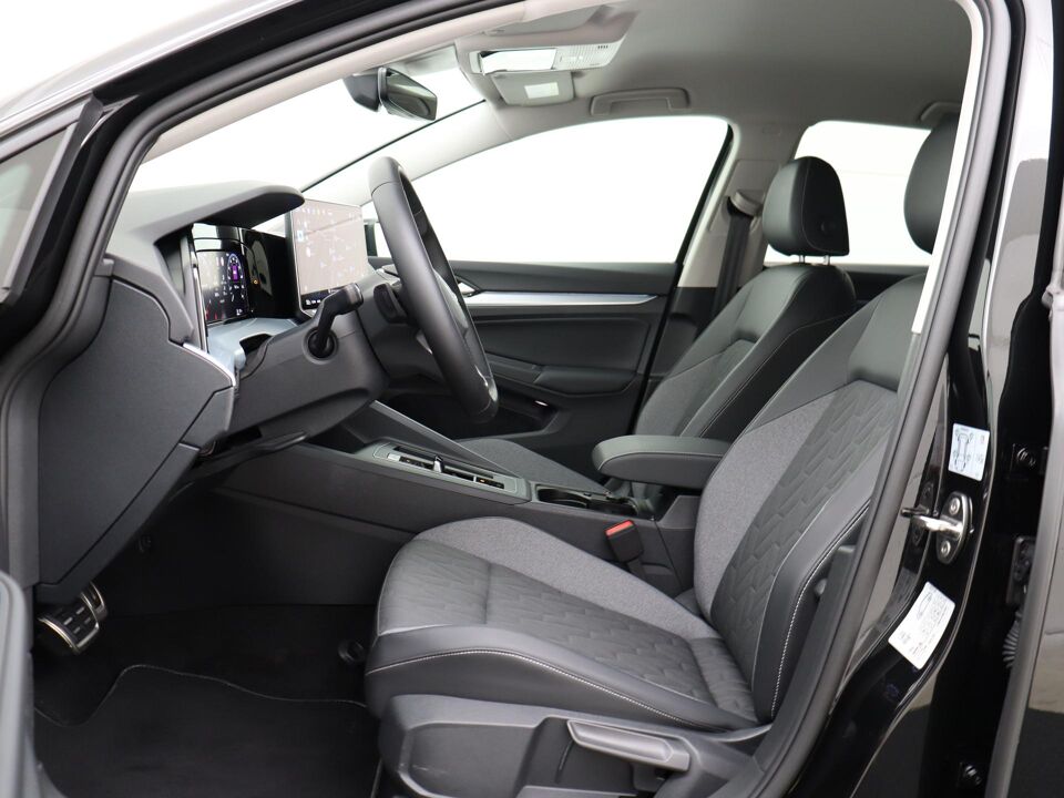 Volkswagen Golf 1.5 eTSI 150PK Style DSG