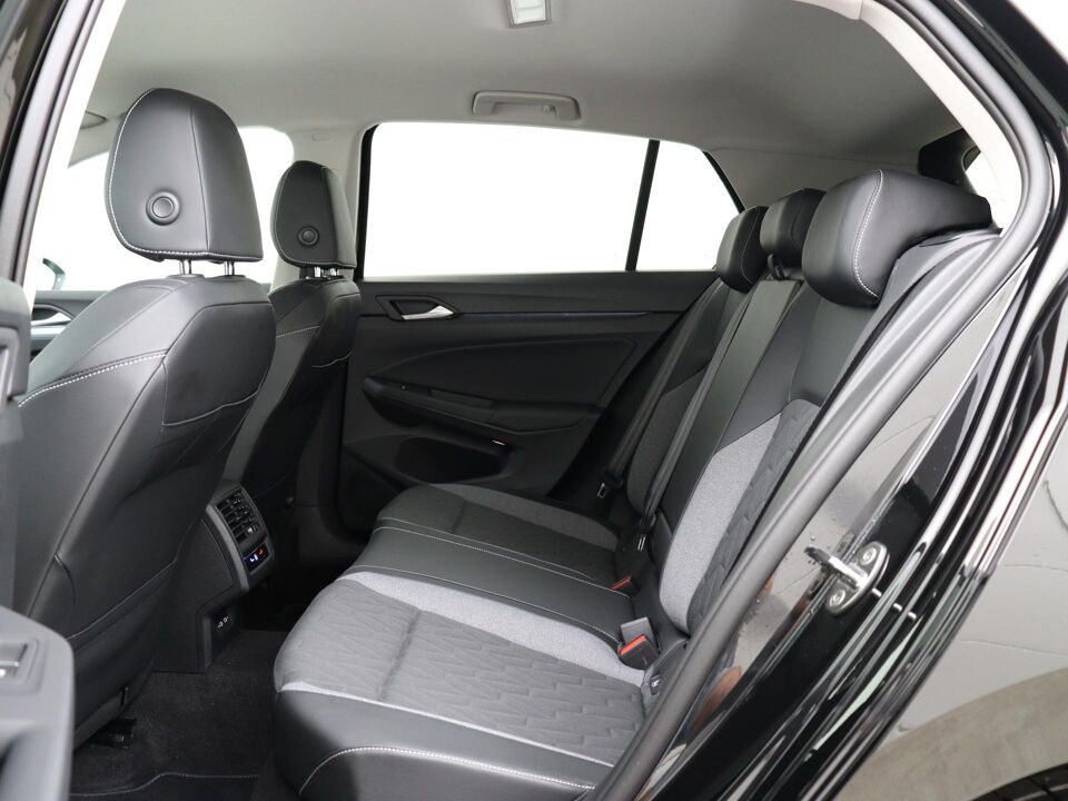 Volkswagen Golf 1.5 eTSI 150PK Style DSG