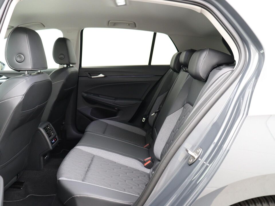 Volkswagen Golf 1.5 eTSI 150 PK DSG Style