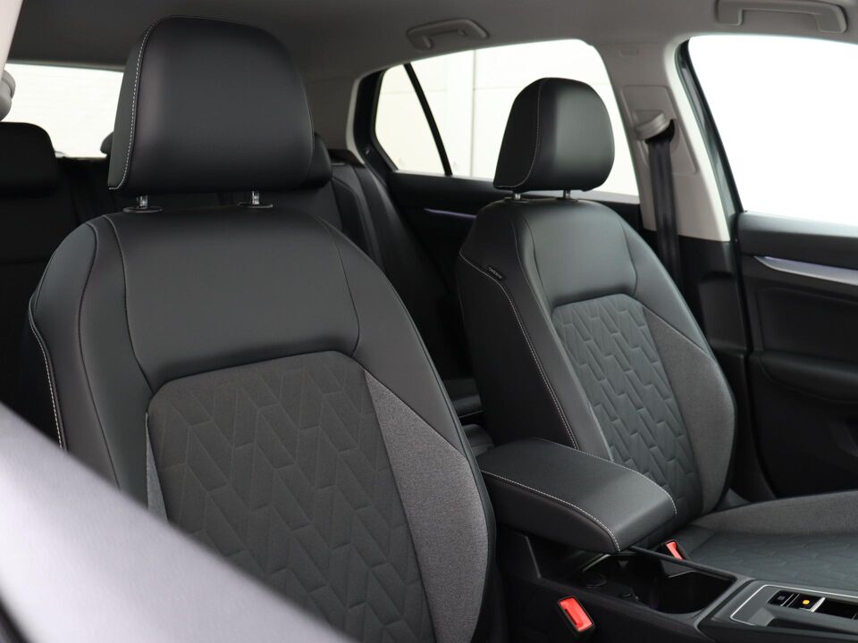 Volkswagen Golf 1.5 eTSI 150 PK DSG Style