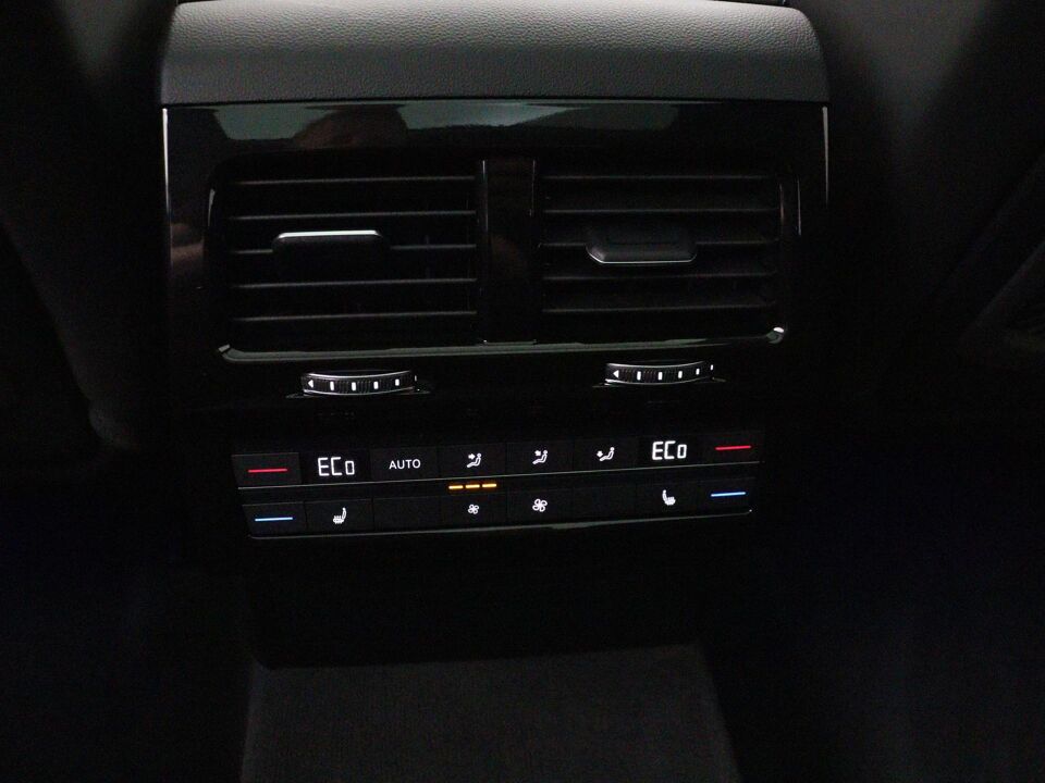 Volkswagen Touareg 3.0 TSi eHybrid 4MOTION R