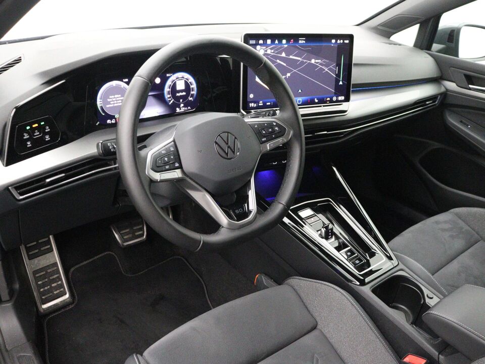 Volkswagen Golf 1.5 eHybrid Style