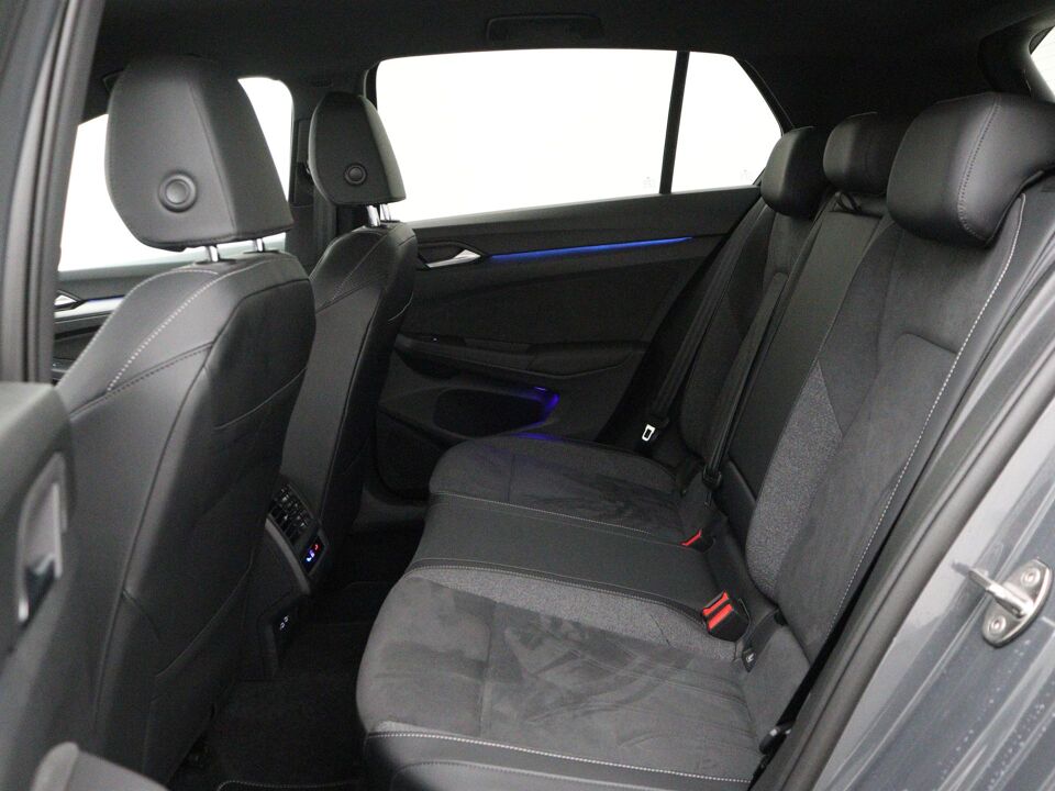Volkswagen Golf 1.5 eHybrid Style