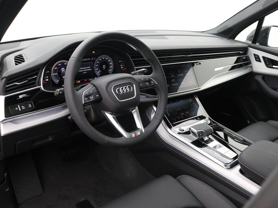 Audi Q7 Pro Line S 55 TFSI e 290 kW / 394 PK
