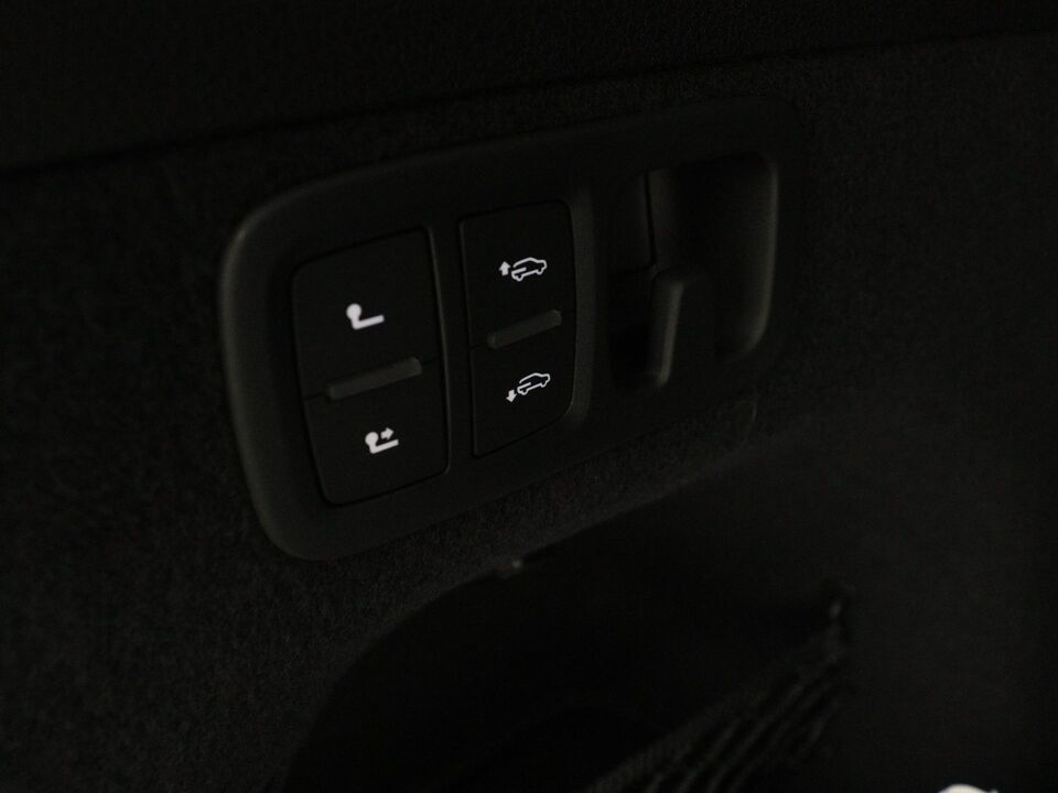 Audi Q7 Pro Line S 55 TFSI e 290 kW / 394 PK