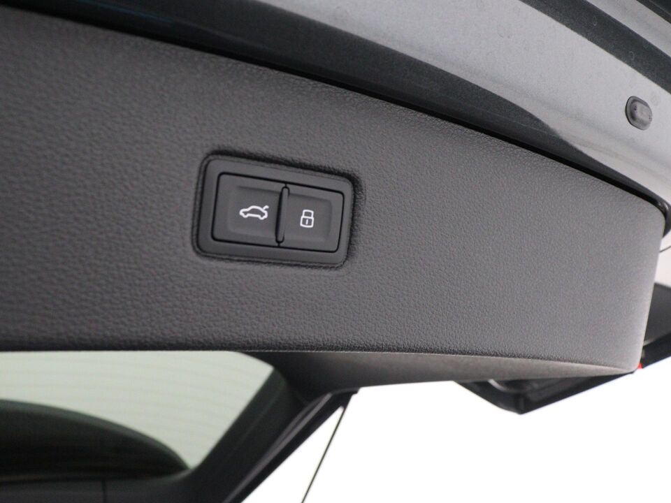 Audi Q7 Pro Line S 55 TFSI e 290 kW / 394 PK