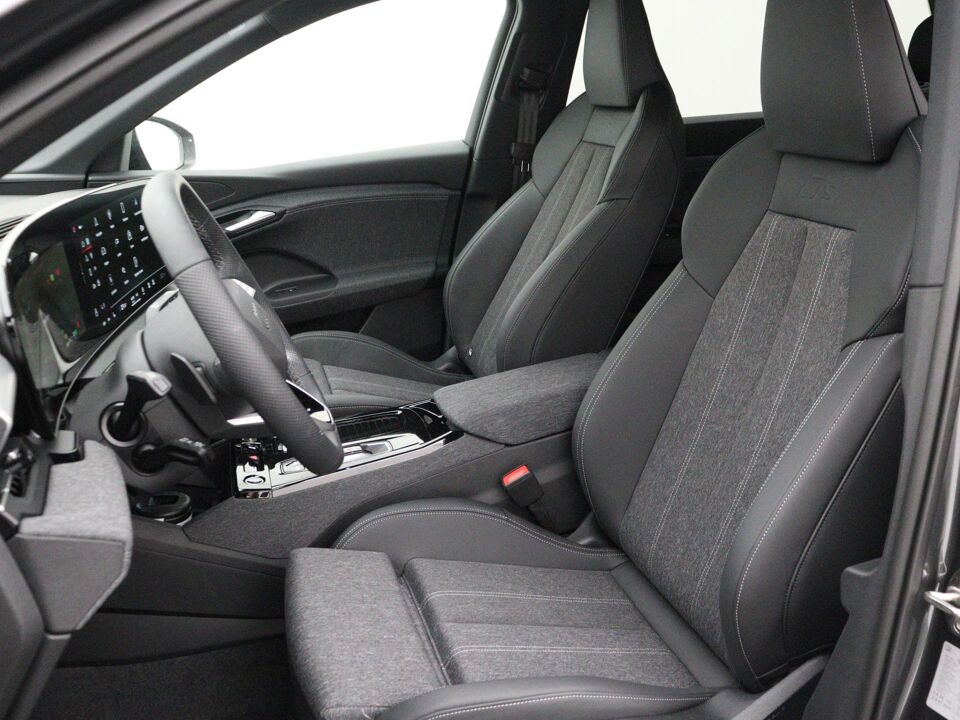 Audi Q6 e-tron S edition 185kW/252pk 83Kwh