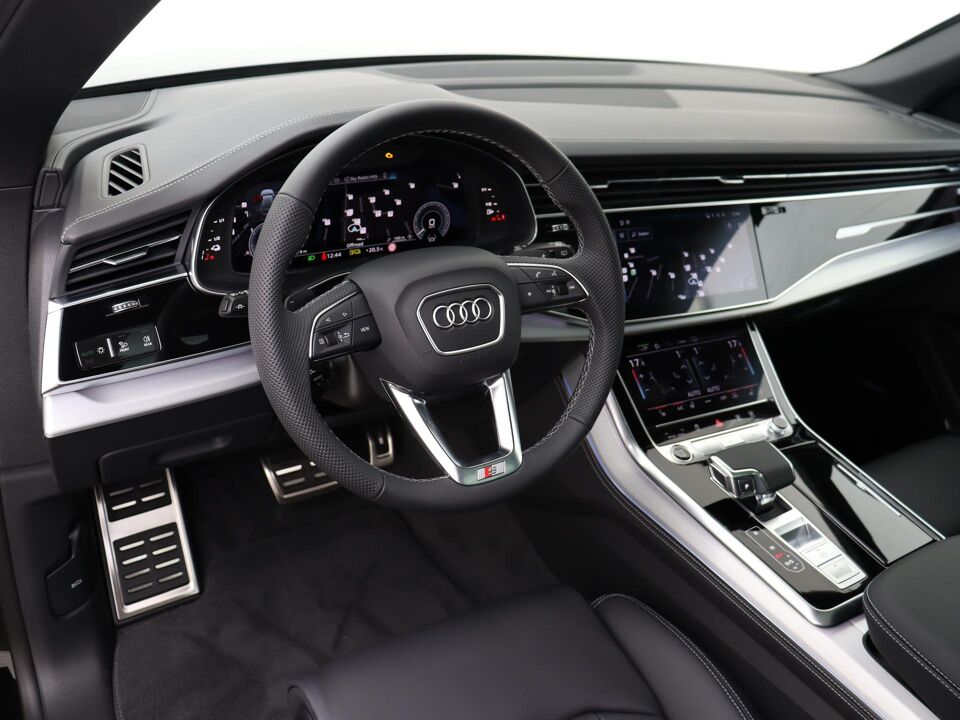 Audi Q8 Pro Line S 55 TFSI e 290 kW / 394 PK