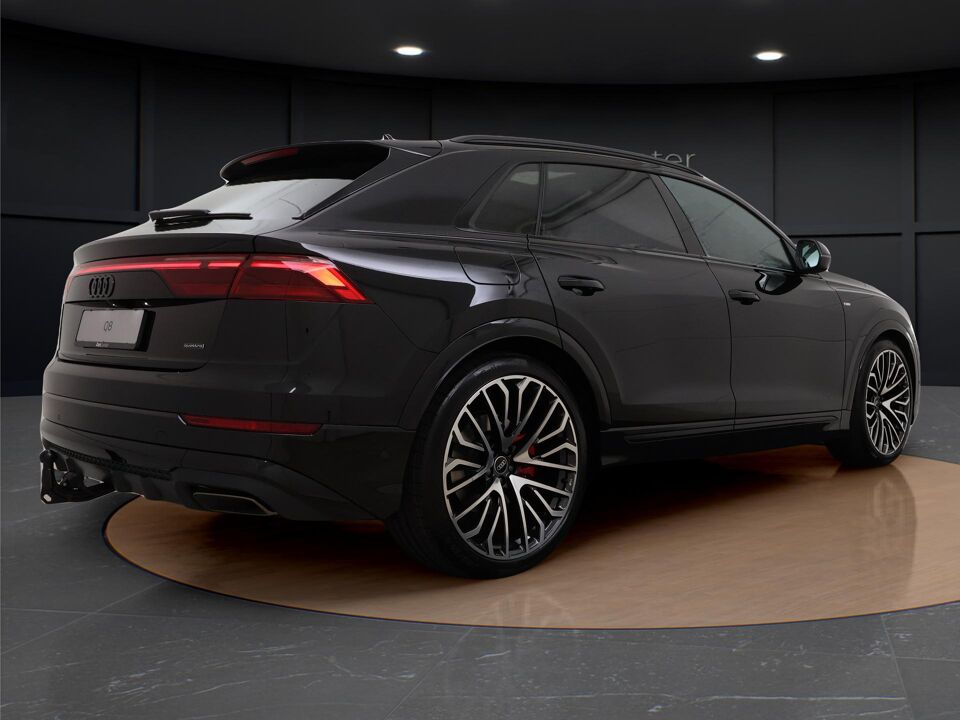 Audi Q8 Pro Line S 55 TFSI e 290 kW / 394 PK