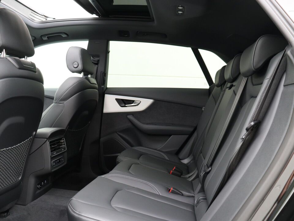 Audi Q8 Pro Line S 55 TFSI e 290 kW / 394 PK