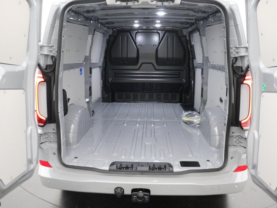 VW-Bedrijfswagens E-Transporter Bulli L2 210 kW / 286 pk