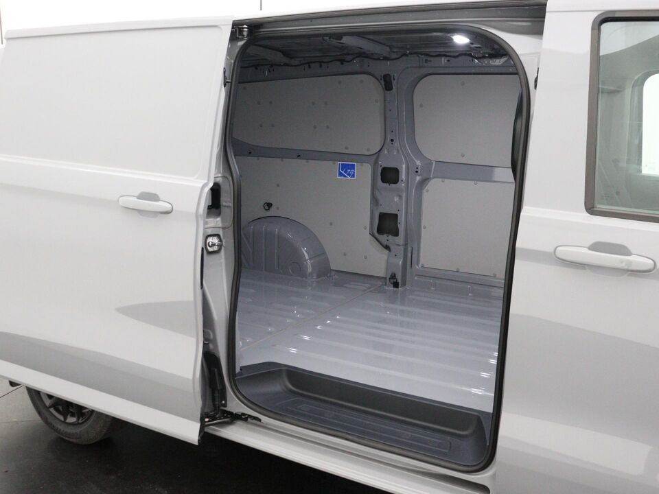 VW-Bedrijfswagens E-Transporter Bulli L2 210 kW / 286 pk