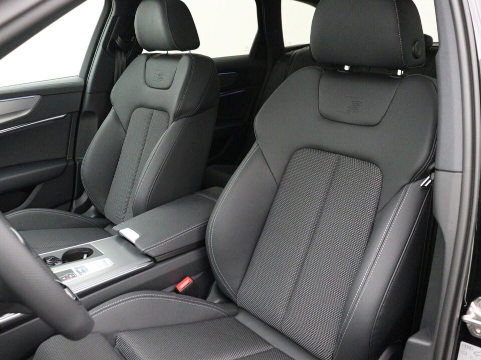 Audi A6 Avant S edition Competition 50 TFSI e 220 kW / 299 PK