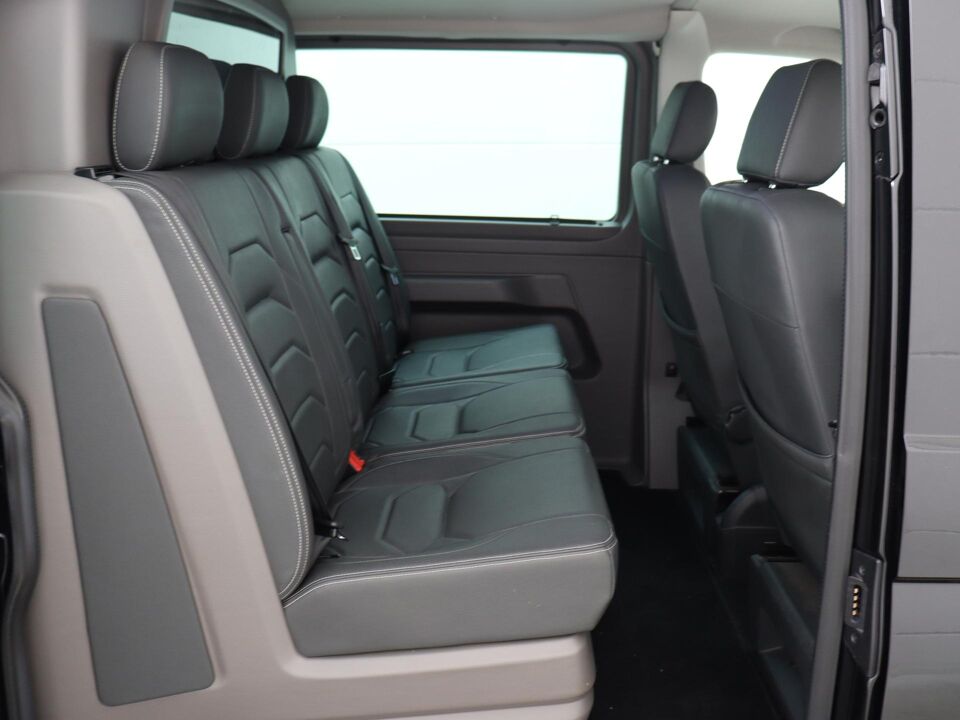 VW-Bedrijfswagens Transporter 2.0 TDI 200 PK DSG L2H1 30 DC Bulli
