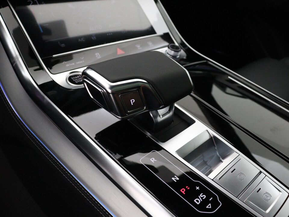 Audi Q8 Pro Line S 55 TFSI e 290 kW / 394 PK