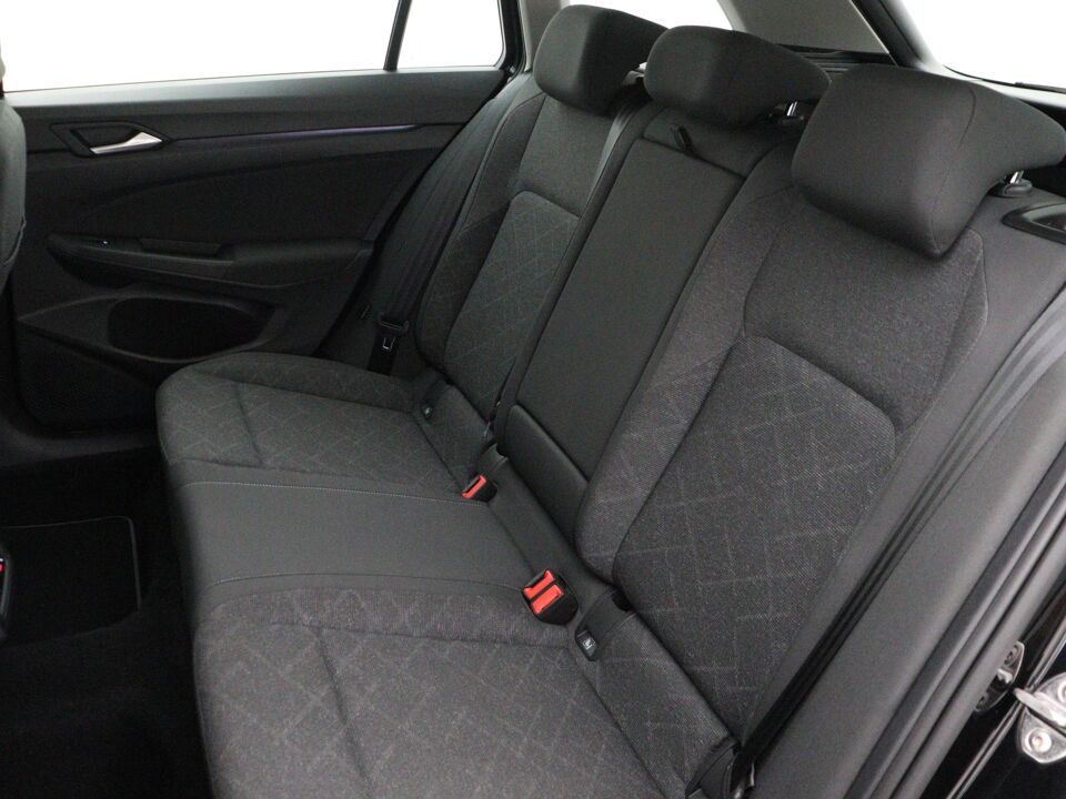 Volkswagen GOLF Variant 1.5 eTSI Life Business