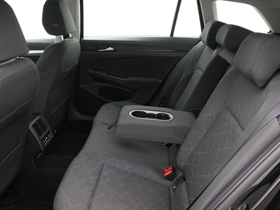 Volkswagen GOLF Variant 1.5 eTSI Life Business