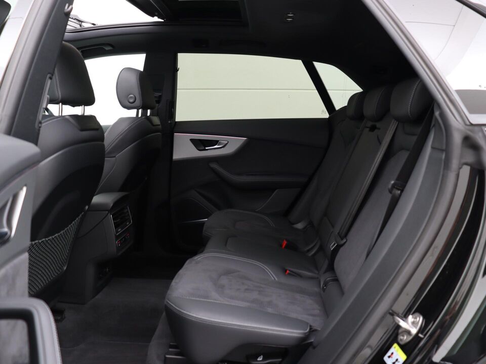Audi Q8 55 TFSI e 394 PK Quattro S-Line