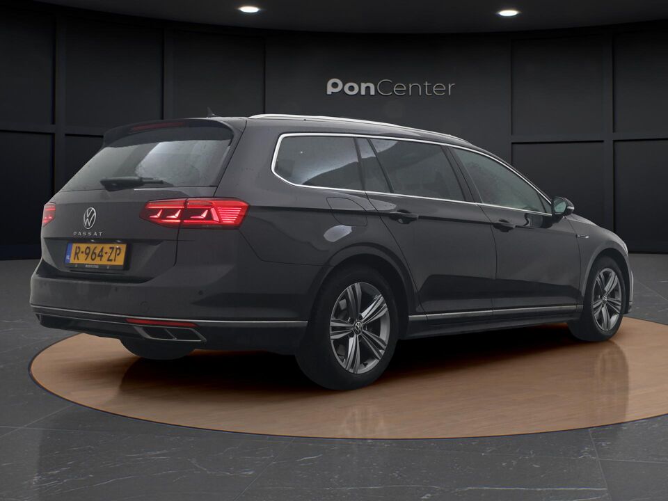 Volkswagen Passat Variant 1.5 TSI R-Line Business +
