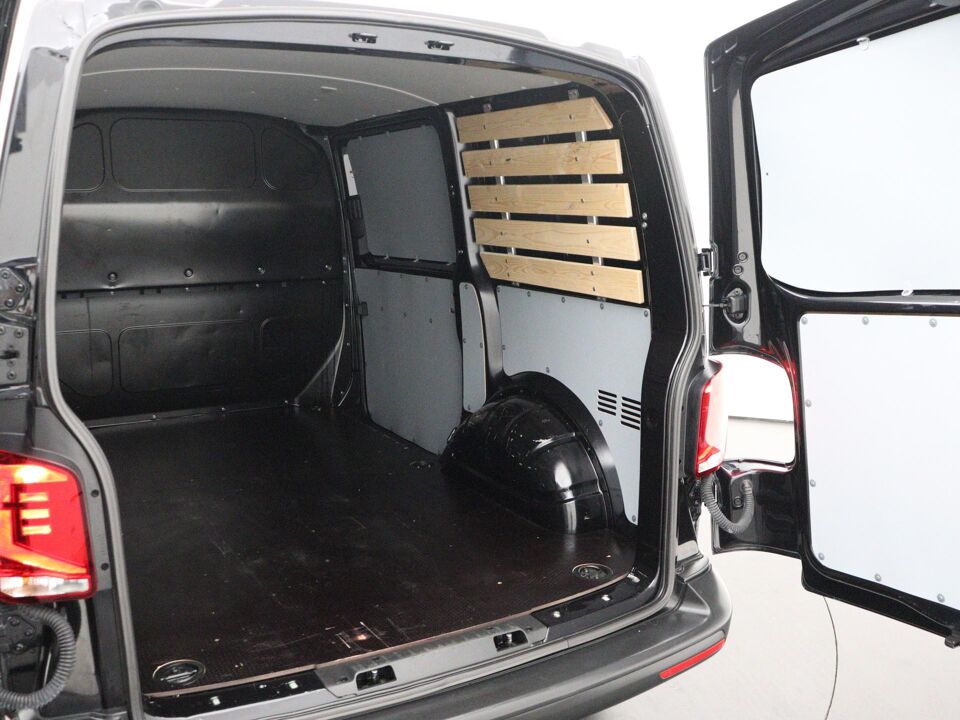 VW-Bedrijfswagens Transporter 2.0 TDI 110 PK L1H1 Trendline