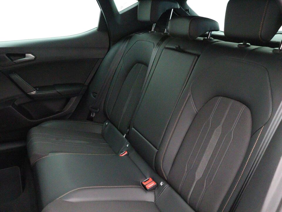 CUPRA Leon 1.4 e-Hybrid Business