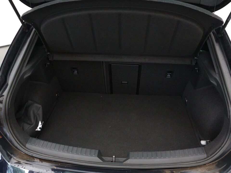 CUPRA Leon 1.4 e-Hybrid Business