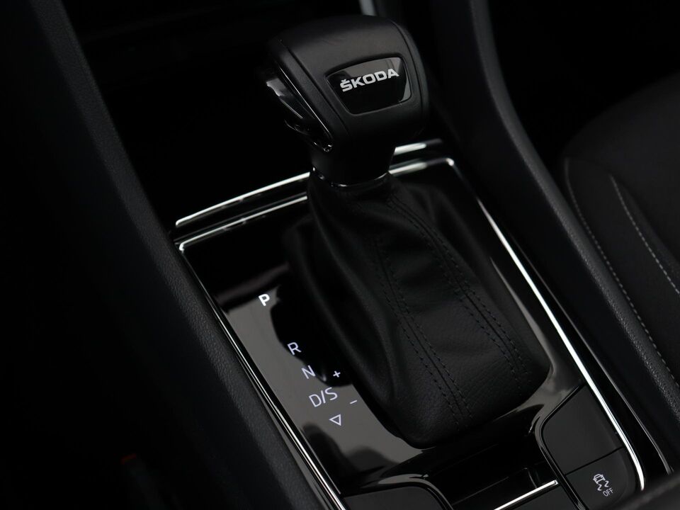 Škoda Karoq 1.5 TSI 150 PK DSG Business Edition