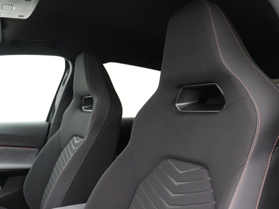 CUPRA Born Essential 62 kWh