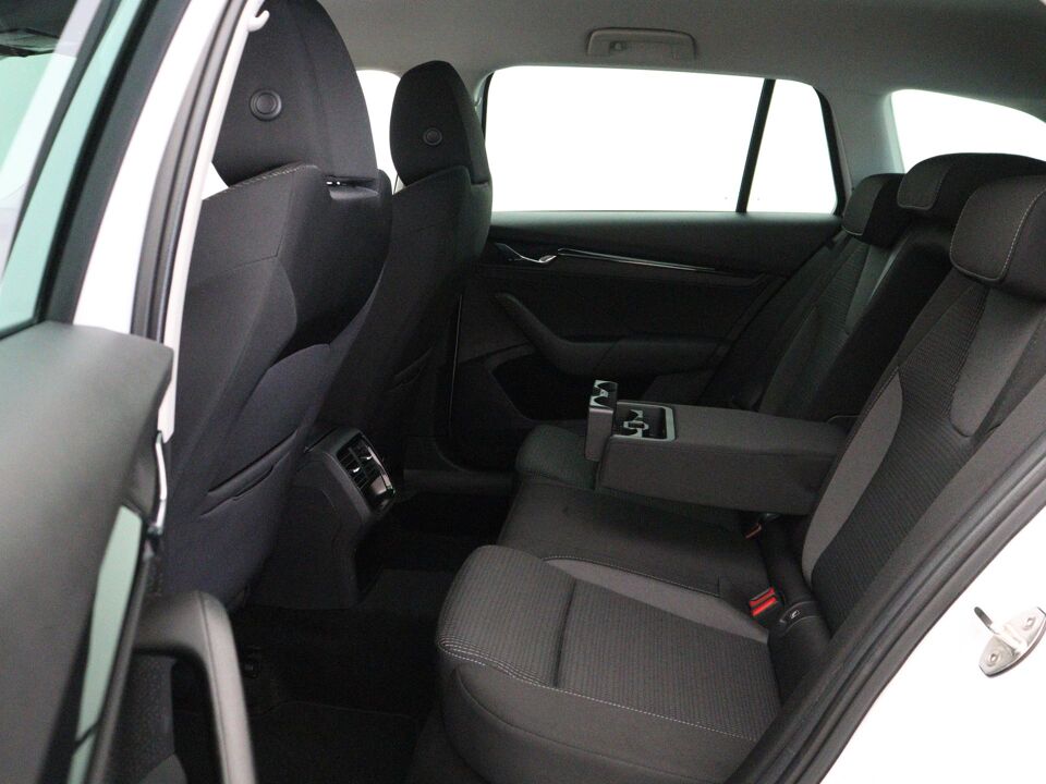 Škoda Octavia Combi 1.5 e-TSI Business Edition